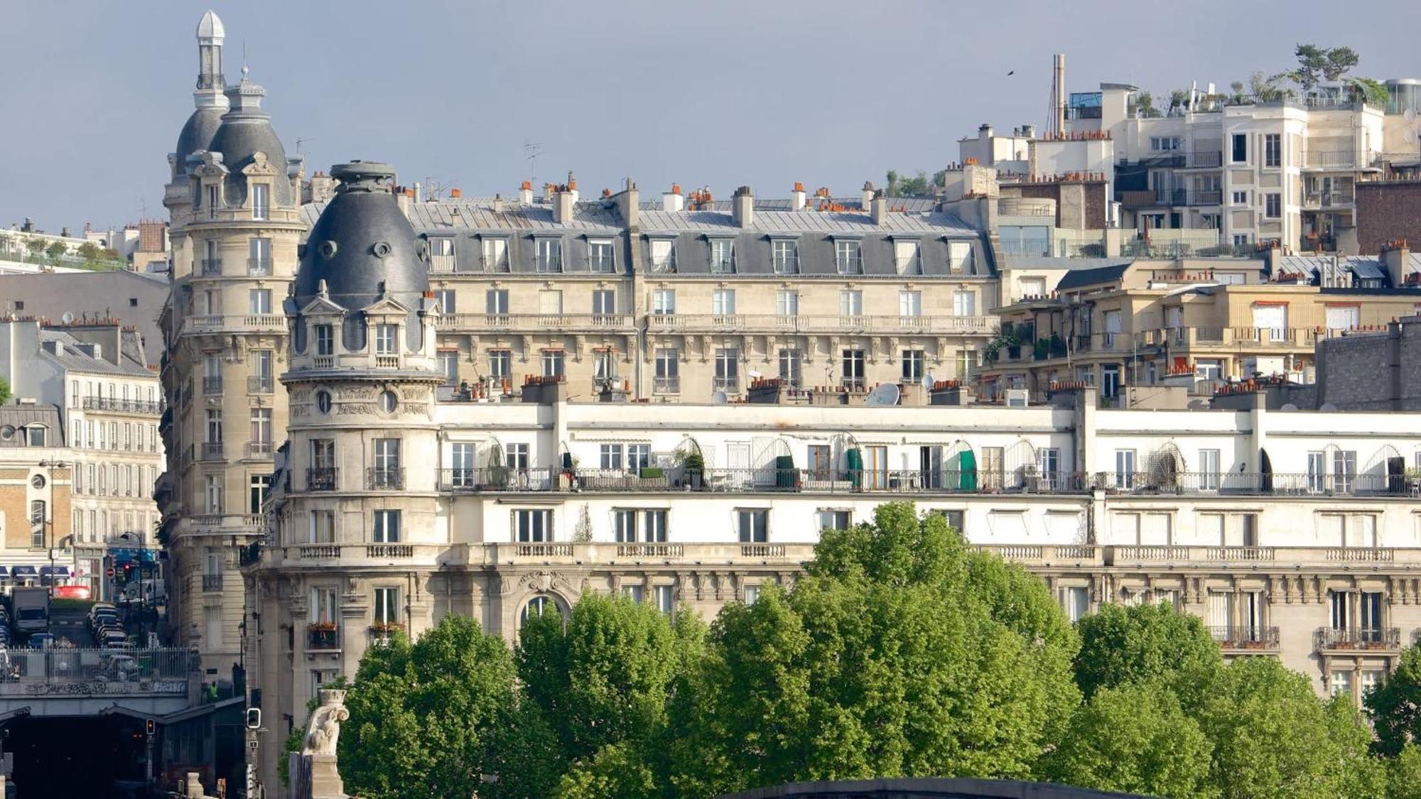 With Terrace In Porte De Versailles * Paris